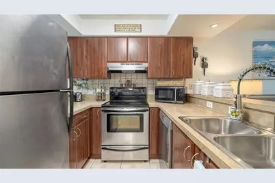 4906 25th Street W #107, Bradenton, FL 34207 - Photo 10