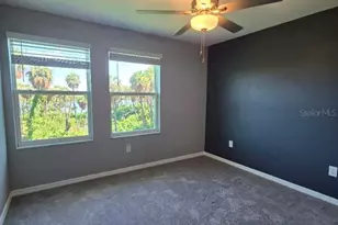 4640 Willet Cooper Ct, Tampa, FL 33619 - Photo 16