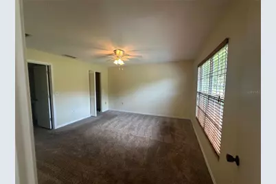 4242 Oakhurst Circle E, Sarasota, FL 34233 - Photo 8