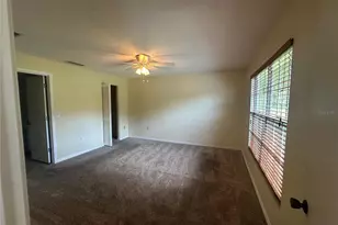 4242 Oakhurst Cir E, Sarasota, FL 34233 - Photo 8