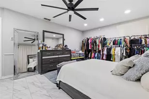 2706 E Annie St, Tampa, FL 33612 - Photo 10