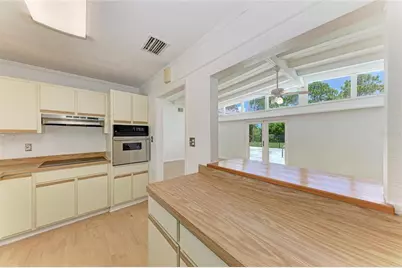 413 Whitfield Avenue, Sarasota, FL 34243 - Photo 12