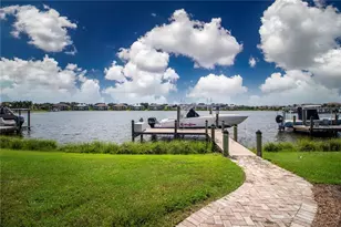 1030 Overlook Ct, Bradenton, FL 34208 - Photo 2