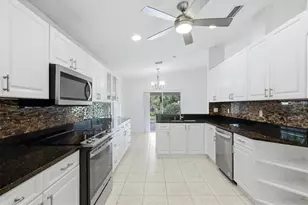4380 Iola Dr, Sarasota, FL 34231 - Photo 14