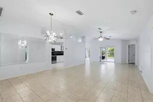 4380 Iola Dr, Sarasota, FL 34231 - Photo 6