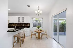 4380 Iola Dr, Sarasota, FL 34231 - Photo 12