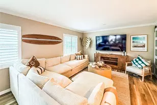 1900 Benjamin Franklin Dr, Sarasota, FL 34236 - Photo 14