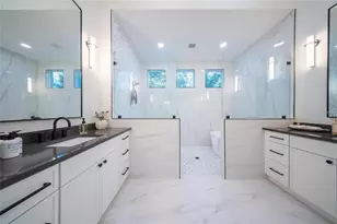 2420 Floyd St, Sarasota, FL 34239 - Photo 26