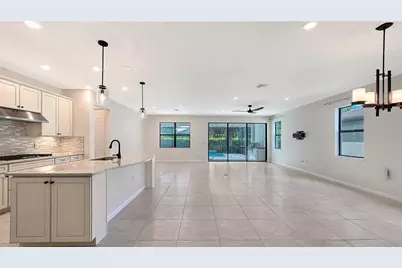 5721 Sweet Leaf Way, Sarasota, FL 34238 - Photo 6