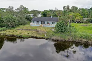 3214 N Seclusion Dr, Sarasota, FL 34239 - Photo 4
