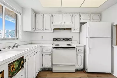 3723 Lake Bayshore Drive #H206, Bradenton, FL 34205 - Photo 2