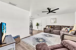 4610 Ardale St, Sarasota, FL 34232 - Photo 6