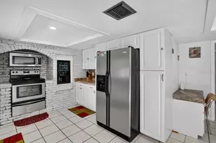 2407 Palma Sola Blvd, Bradenton, FL 34209 - Photo 14