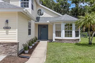 5622 29th St Cir E, Bradenton, FL 34203 - Photo 2