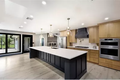 1411 70th Street NW, Bradenton, FL 34209 - Photo 8