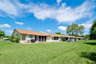3211 42nd St W, Bradenton, FL 34205 - Photo 4