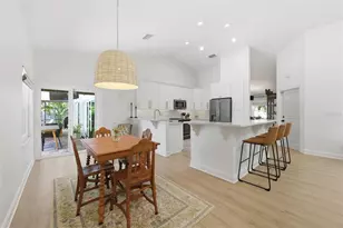 3347 Lake Shore Ln, Clearwater, FL 33761 - Photo 10