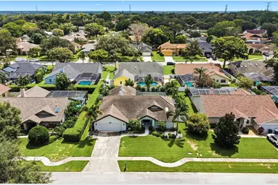 3347 Lake Shore Lane, Clearwater, FL 33761 - Photo 42