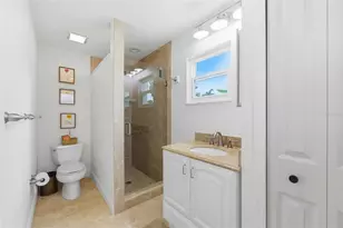 3347 Lake Shore Ln, Clearwater, FL 33761 - Photo 26
