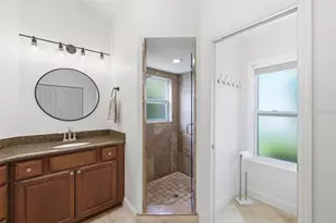 3347 Lake Shore Ln, Clearwater, FL 33761 - Photo 14