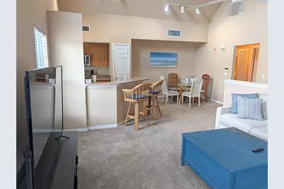 5641 Bidwell Parkway #202, Sarasota, FL 34233 - Photo 6