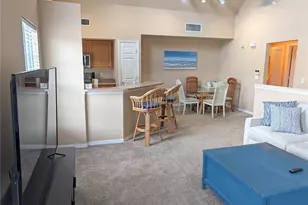 5641 Bidwell Pkwy, Sarasota, FL 34233 - Photo 6