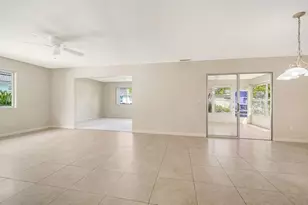 3961 Ashwood Ln, Sarasota, FL 34232 - Photo 6