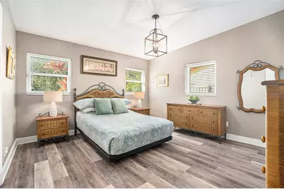 2134 Serpentine Circle S, Saint Petersburg, FL 33712 - Photo 22