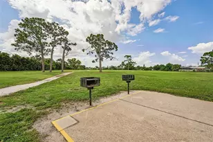365 Shamrock Blvd, Venice, FL 34293 - Photo 36