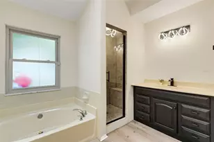 4304 Lukow Pl, Valrico, FL 33596 - Photo 38