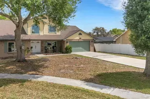 4304 Lukow Pl, Valrico, FL 33596 - Photo 2