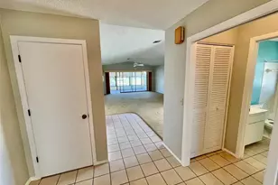 137 Drifting Sands Dr, Venice, FL 34293 - Photo 8