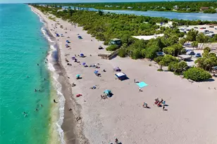 137 Drifting Sands Dr, Venice, FL 34293 - Photo 46