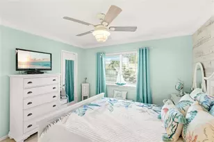 2740 Riverbluff Pkwy, Sarasota, FL 34231 - Photo 18