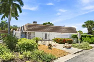 2740 Riverbluff Pkwy, Sarasota, FL 34231 - Photo 28