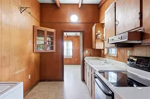 1302 32nd St W, Bradenton, FL 34205 - Photo 8
