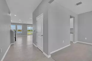 5748 Woodland Sage Dr, Sarasota, FL 34238 - Photo 6