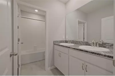 5748 Woodland Sage Drive, Sarasota, FL 34238 - Photo 32