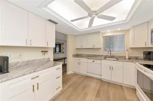 4202 Schwalbe Dr, Sarasota, FL 34235 - Photo 8