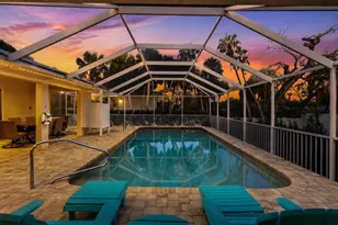 5333 Siesta Ct, Sarasota, FL 34242 - Photo 2