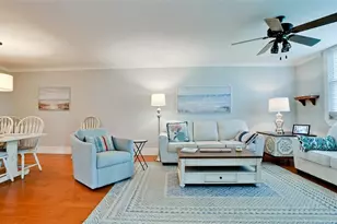 401 Palm Tree Dr, Bradenton, FL 34210 - Photo 12