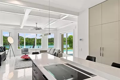 65 Lighthouse Point Drive, Longboat Key, FL 34228 - Photo 22