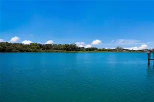 65 Lighthouse Point Dr, Longboat Key, FL 34228 - Photo 8