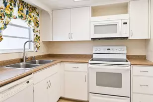 617 Park Cir, Bradenton, FL 34207 - Photo 12