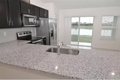 9532 Sandy Bluffs Circle, Parrish, FL 34219 - Photo 4