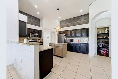 5846 Bent Grass Drive, Valrico, FL 33596 - Photo 2