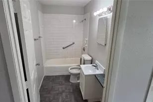 2425 Dixie Ave, Sarasota, FL 34234 - Photo 10