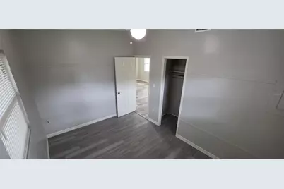 2425 Dixie Avenue, Sarasota, FL 34234 - Photo 4