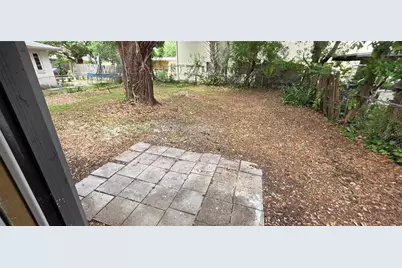 2425 Dixie Avenue, Sarasota, FL 34234 - Photo 26