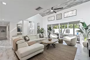 1100 Westway Dr, Sarasota, FL 34236 - Photo 10